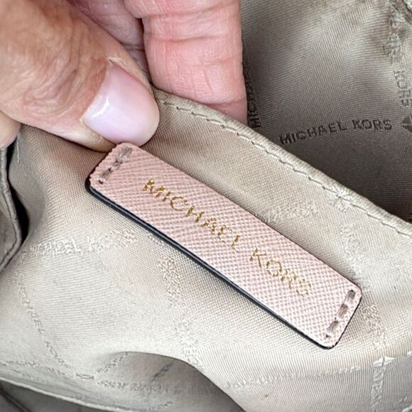 Michael Kors Jet Set Travel Medium Carryall Tote Ballet - Picture 15 of 16